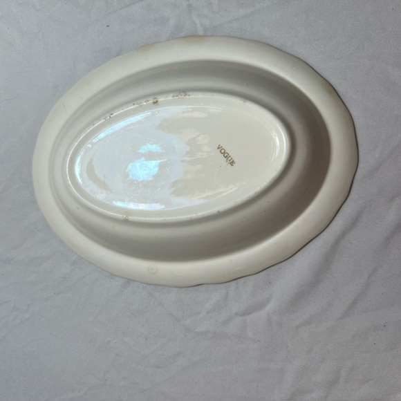 Vintage Vogue Fine China Susanna Oval Serving Bowl with Embroidery Circle Design - Picture 2 of 4